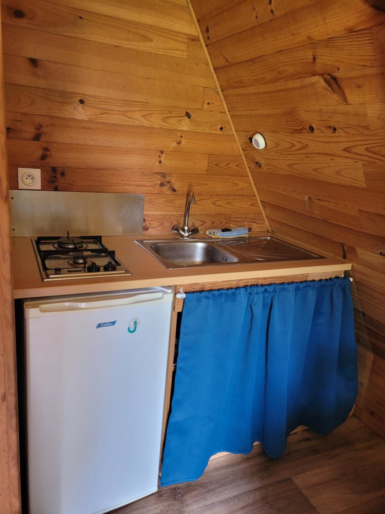 Camping Les Hirondelles Bourg-Sainte-Marie Ngoại thất bức ảnh