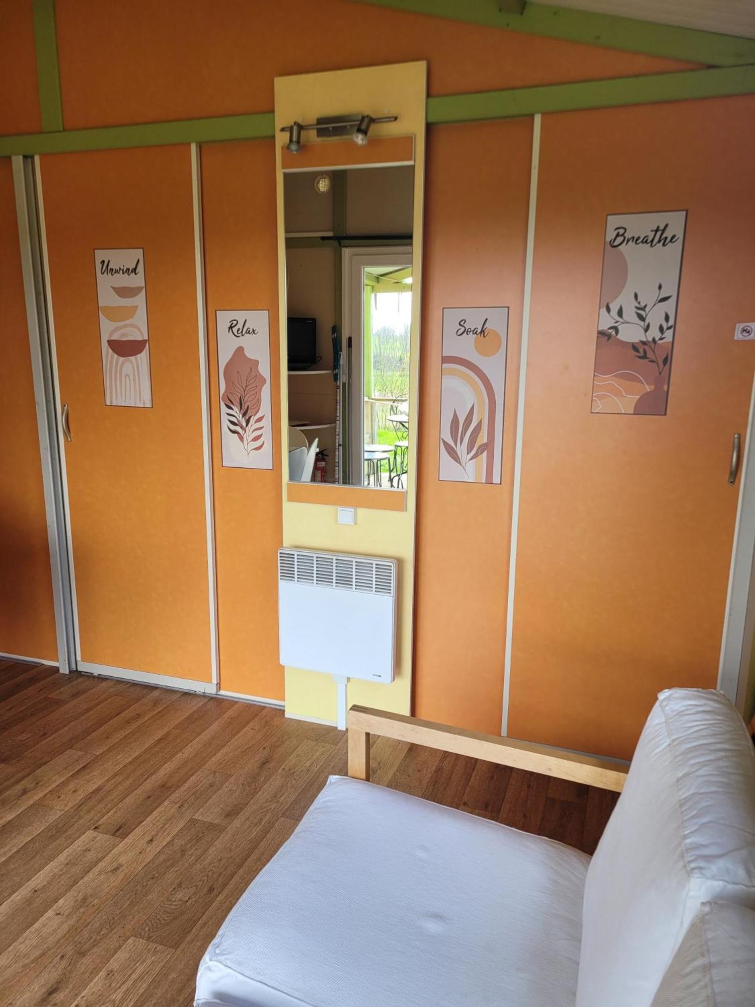Camping Les Hirondelles Bourg-Sainte-Marie Ngoại thất bức ảnh