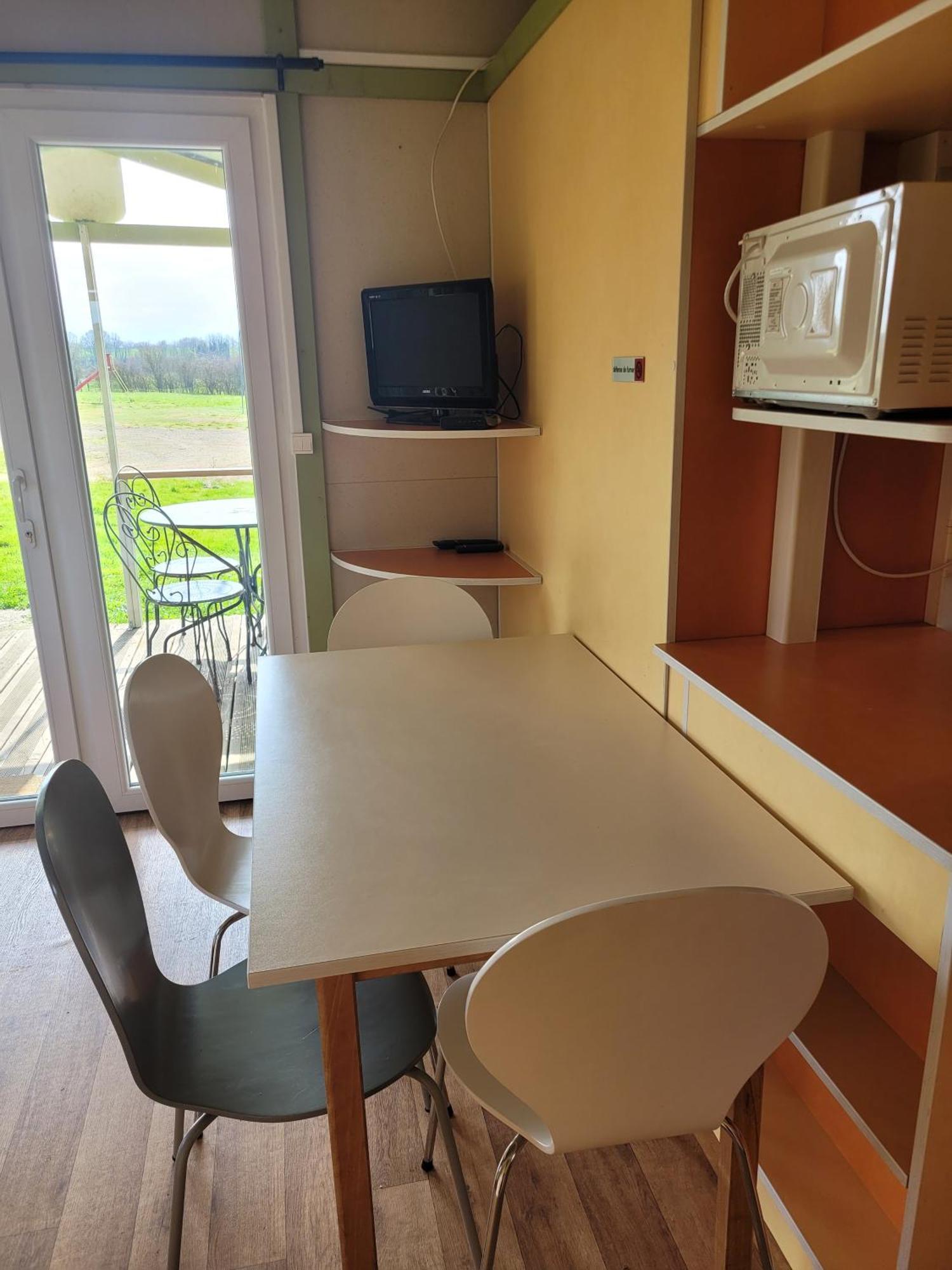 Camping Les Hirondelles Bourg-Sainte-Marie Ngoại thất bức ảnh